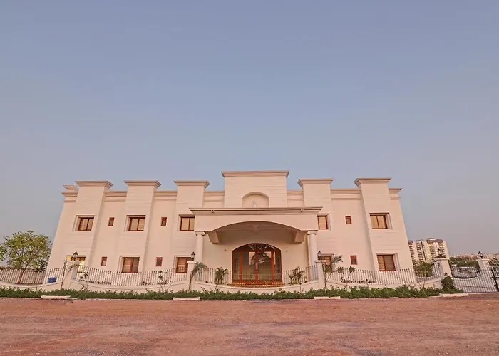 Ratna Vilas Palace